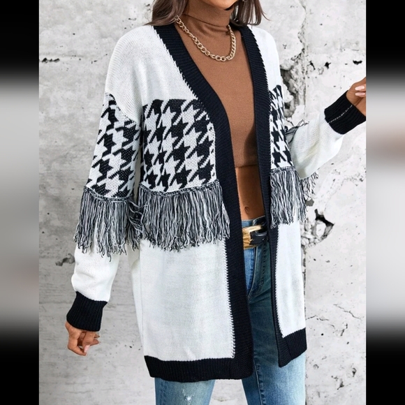 Houndstooth Fringe Cardigan - Picture 5 of 8